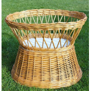 suport rotund din rachita pentru expunere produse si flori