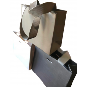 Pungi carton gros gama premium cu manere ripsate 20x25x11cm