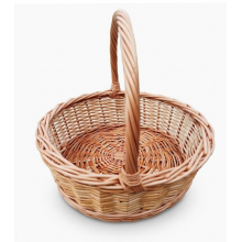 Cos impletit din rachita pentru cadouri