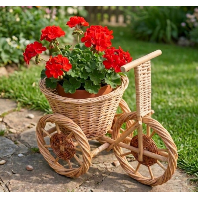 bicicleta din rachita cu cos flori